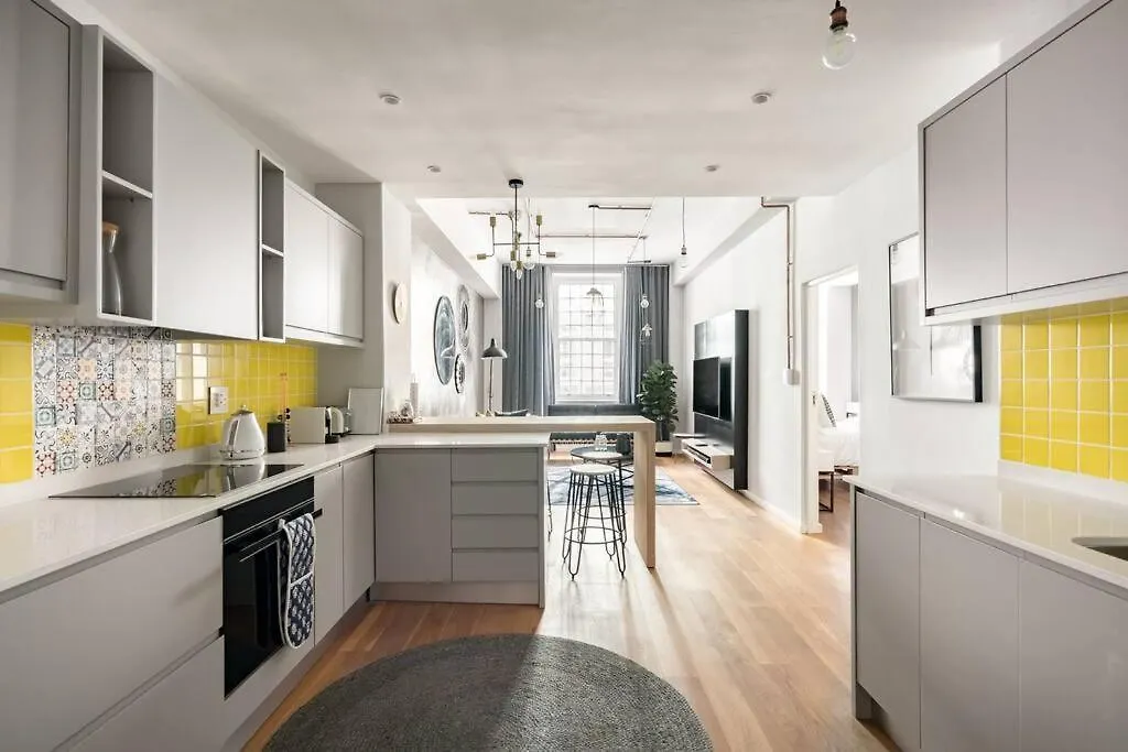 Smart Modern Living In Iconic Building In A Prime Location Apartment Cape Town 0*,