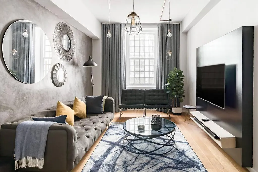Smart Modern Living In Iconic Building In A Prime Location Apartment Cape Town
